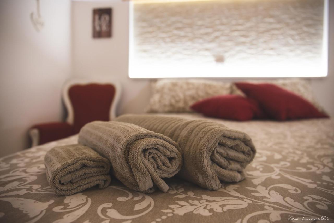 Suite Aurora Бари Экстерьер фото